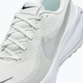Pánské běžecké boty Nike Revolution 8 summit white/white/metallic silver 4