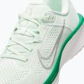 Dámské běžecké boty Nike Quest 6 barely green/white/metallic silver 3