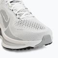 Pánské běžecké boty Nike Vomero 18 summit white/metallic silver-black 7