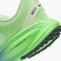 Dětské běžecké boty Nike Vomero 18 volt tint/black spruce 4