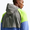 Pánská běžecká bunda Nike Impossibly Light Windrunner royal pulse/smoke grey/volt ice 6