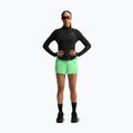 Dámské běžecké šortky Nike Swift Mid-Rise 2in1 illusion green 2