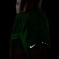 Pánské šortky Nike Stride Dri-Fit s podšívkou 5" zelená jiskra 7