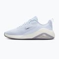 Dámské tréninkové boty Nike Bella 7 football grey/sail/metallic cool grey 2