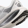 Dámské běžecké boty Nike Vomero 18 summit white/sail/metallic silver 6