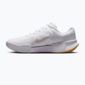 Dámské tenisové boty Nike GP Challenge Pro white/summit white/linen/light orewood brown 2