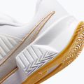 Dámské tenisové boty Nike GP Challenge Pro white/summit white/linen/light orewood brown 5
