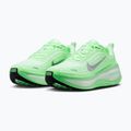 Dámské běžecké boty Nike Vomero Plus white/illusion green/metallic silver 3