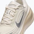 Pánské běžecké boty Nike Vomero Plus sail/coconut milk/metallic silver 5