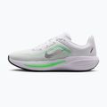Dámské běžecké boty Nike Quest 7 white/illusion green/metallic silver 2