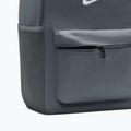 Městský batoh Nike Heritage 23 l smoke grey/smoke grey/white 5