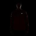 Pánská běžecká bunda Nike Stride mystic dates/tough red 4