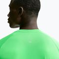 Pánské běžecké tričko Nike Stride green spark 5