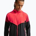 Pánská běžecká bunda Nike Impossibly Light Windrunner black/light crimson/tough red 4