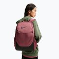 Batoh Nike Brasilia 24 l pink smoke/black/gridiron 10