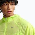 Pánská běžecká bunda Nike Stride Repel UV light lemon twist 6