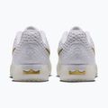 Pánské basketbalové boty Nike LeBron Witness X white/white/photon dust/metallic gold 3