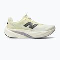 Pánské běžecké boty New Balance FuelCell Rebel V5 pistachio butter/digital mist