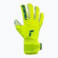 Reusch Attrakt Freegel Gold X brankářské rukavice žluté 5270935 5