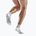 Pánské kompresní běžecké ponožky   CEP Ultralight Low Cut carbon white 6