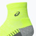 Běžecké ponožky ASICS Performance Run Quarter safety yellow 3