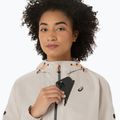 Dámská běžecká bunda ASICS Fujitrail Elite Waterproof cream 8