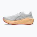 Dámské běžecké boty ASICS Novablast 6 white/vivid coral 3