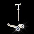 Kolečka na koloběžku Globber LED 121mm ABEC-9 2 pcs. LED white 4