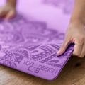 Podložka na jógu Yoga Design Lab Flow Pure 6 mm fialová Mandala Lavender 7
