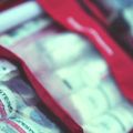 Cestovní lékárnička Lifesystems Mountain First Aid Kit červená LM1045SI 5
