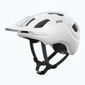 Cyklistická přilba POC Axion hydrogen white matt 2