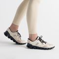 Dámská běžecká obuv On Cloud X 3 beige 6098694 2