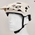 Cyklistická helma MET Terranova off white/bronze matt 9
