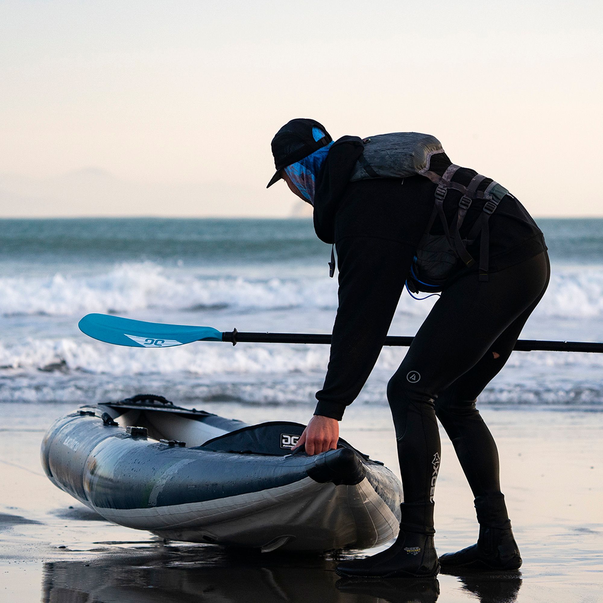 Aquaglide Blackfoot Angler 130 grey 584121103 Nafukovací kajak pro 2