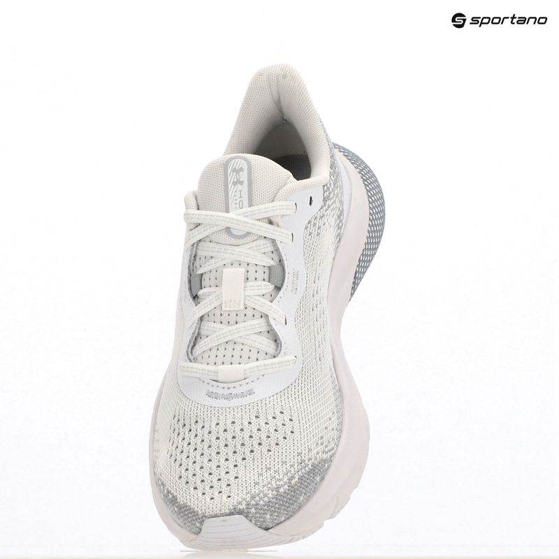 Dámské běžecké boty Under Armour Hovr Turbulence 2 white/white/metallic silver 15