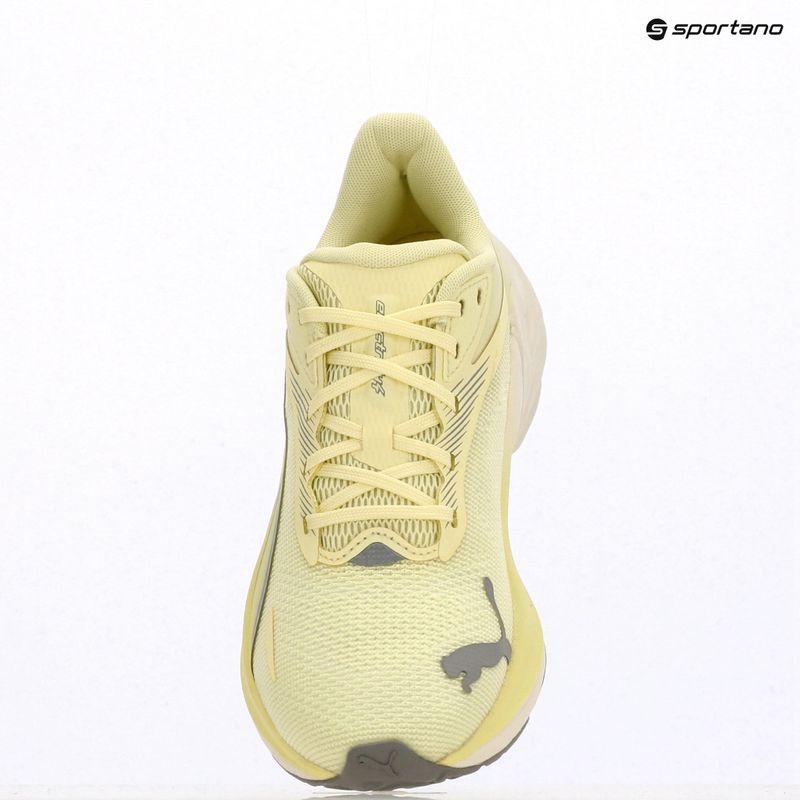 Dámské běžecké boty PUMA Electrify Nitro 4 gold moon/warm white 9