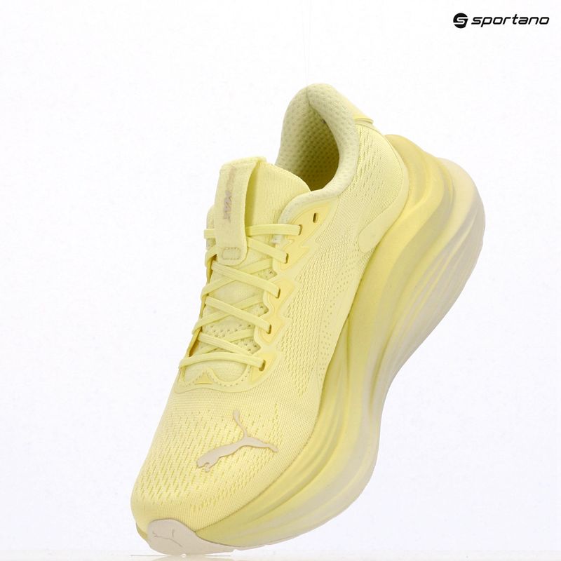 Dámské běžecké boty PUMA MagMax Nitro gold moon 9