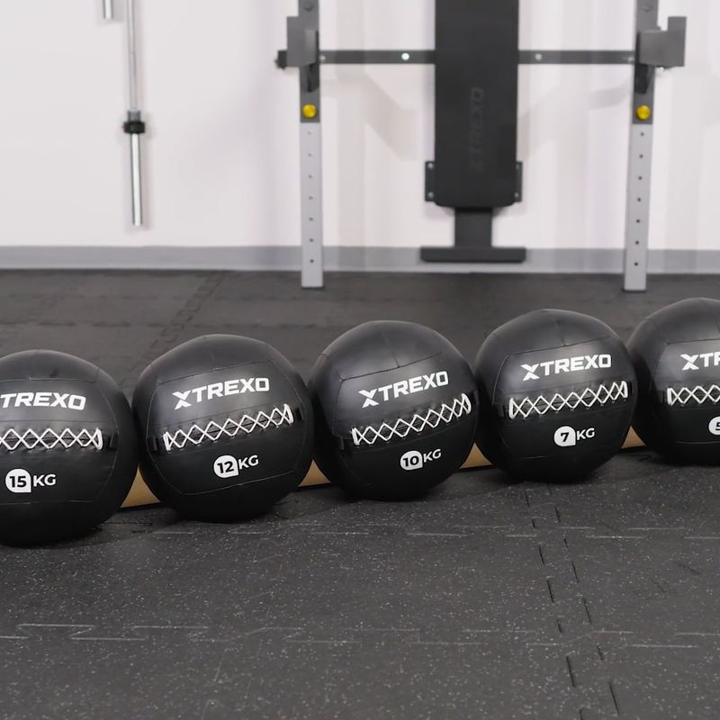 Posilovací míč TREXO Wall Ball 5 kg black 9
