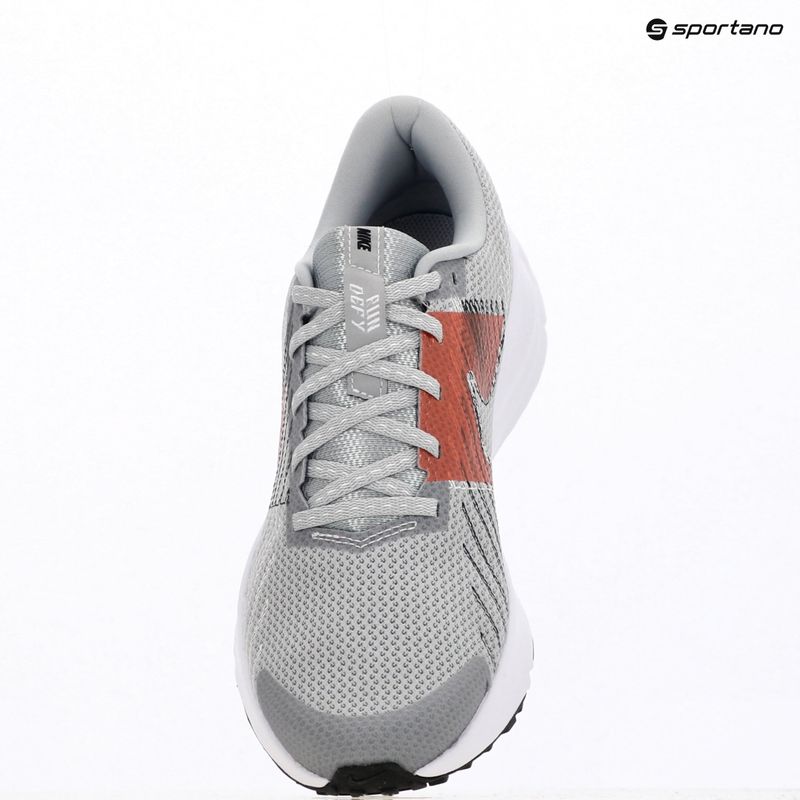 Pánské běžecké boty Nike Run Defy wolf grey / bright crimson / black / white 11