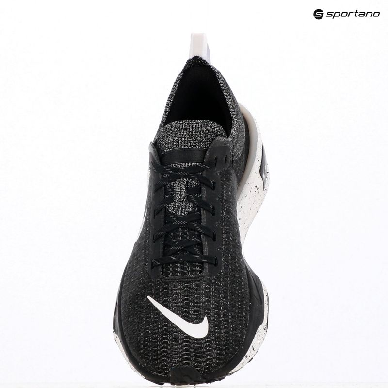 Pánské běžecké boty Nike Invincible 3 black/white 9