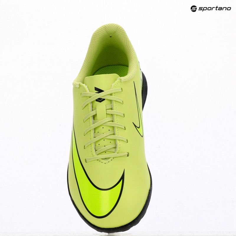 Dětské kopačky Nike Mercurial Vapor 16 Club TF limelight/hyper crimson/volt 11