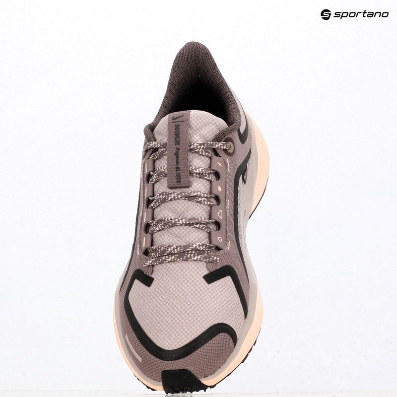 Dámské běžecké boty Nike Pegasus 41 GORE-TEX platinum violet/crimson tint/black 11
