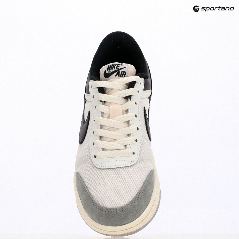 Dámské boty Air Jordan Skyline Low summit white/light smoke grey/sail/black 9