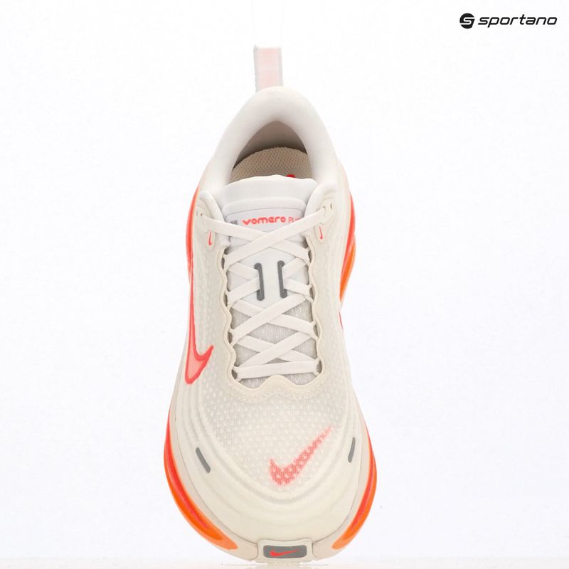 Dámské běžecké boty Nike Vomero Plus sail/white/orange pulse/hot lava 9