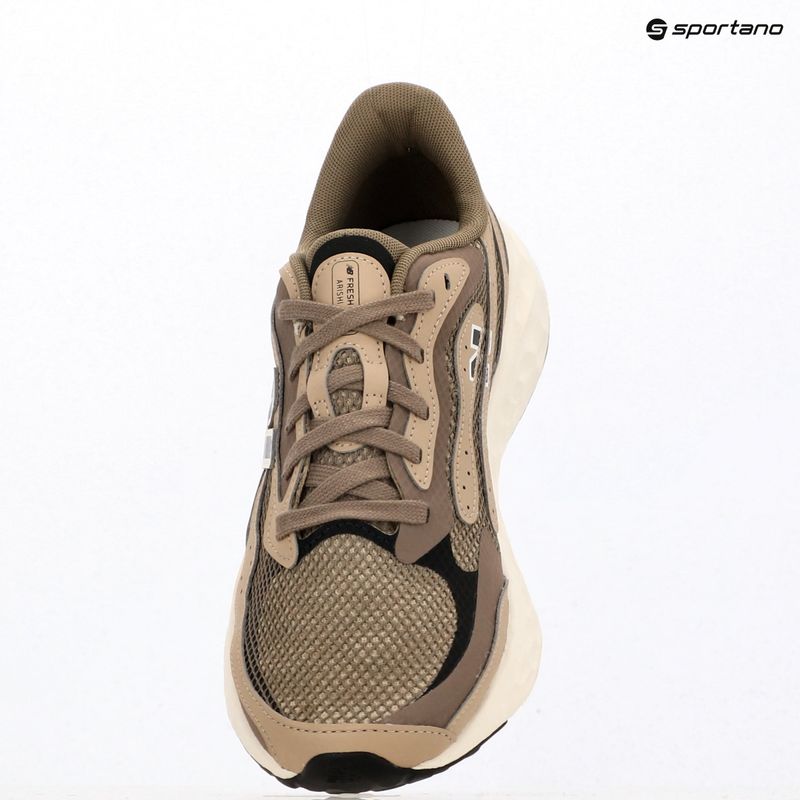 Pánské běžecké boty  New Balance Fresh Foam Arishi V4  thunder brown/stoneware/black 9