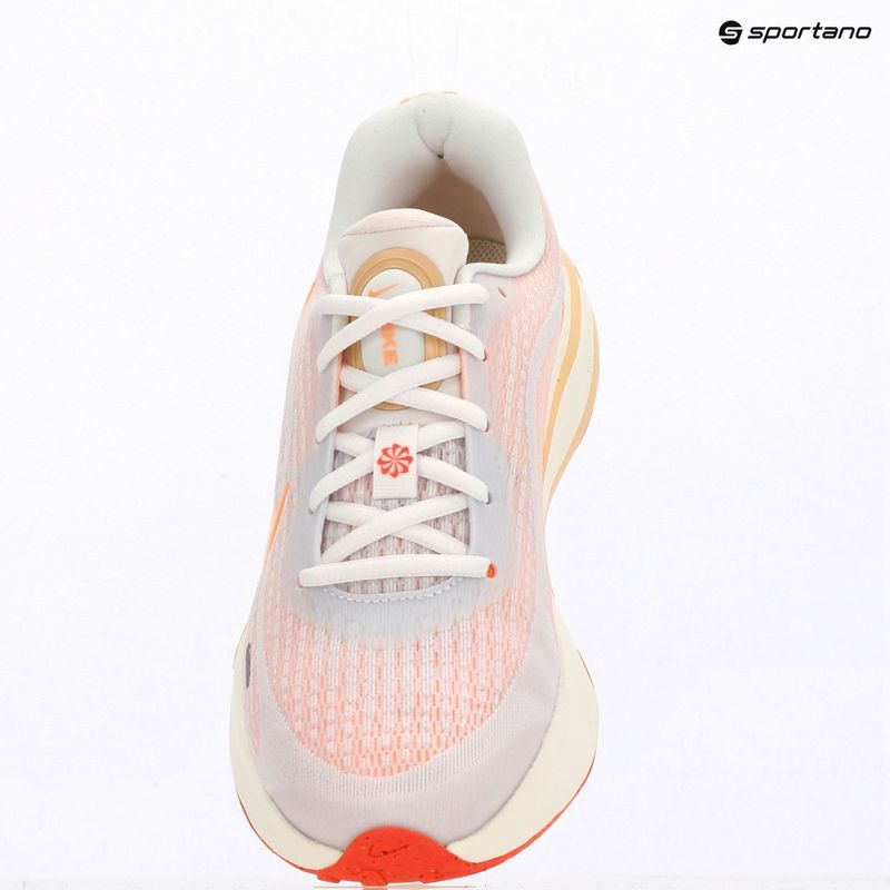 Dámské běžecké boty Nike Journey Run white/sail/ice peach/orange pulse 11