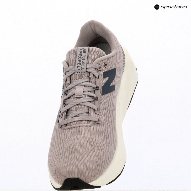 Dámské běžecké boty  New Balance FuelCell Propel V5 candied violet/taro 9