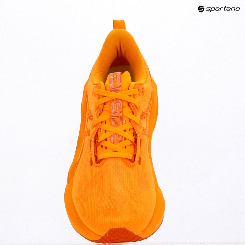 Pánské běžecké boty ASICS Novablast 5 yellow/apricot 9