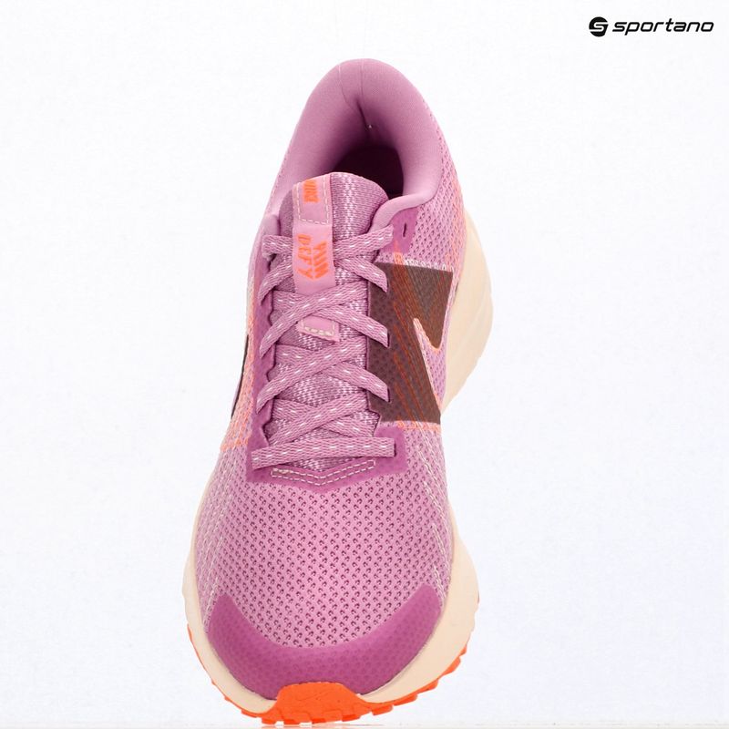 Dámské běžecké boty Nike Run Defy light magenta/chalk/orange pulse/black 6