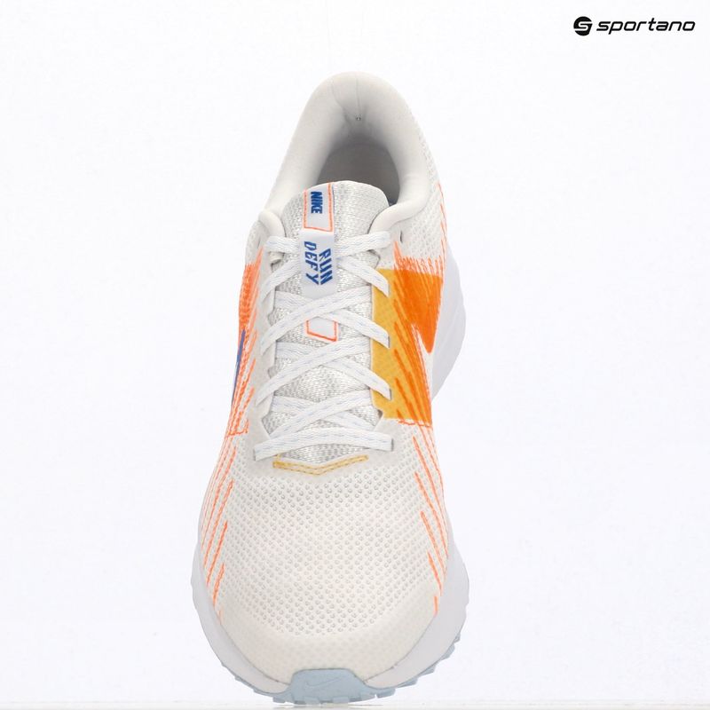 Pánské běžecké boty Nike Run Defy white/topaz gold/blue crystal 6